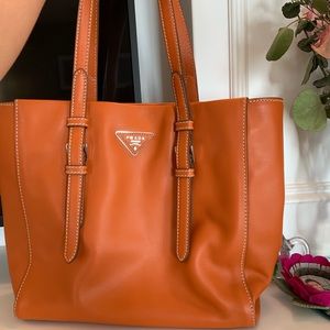 💯 Authentic Prada Shoulder Bag